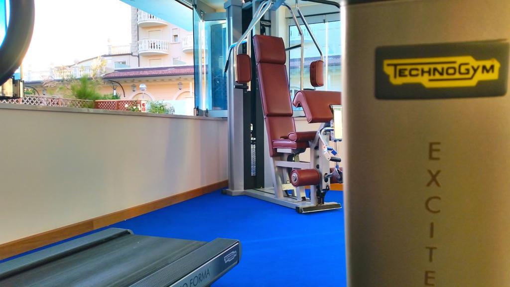 Hotel Delfino Milano Marittima Zewnętrze zdjęcie