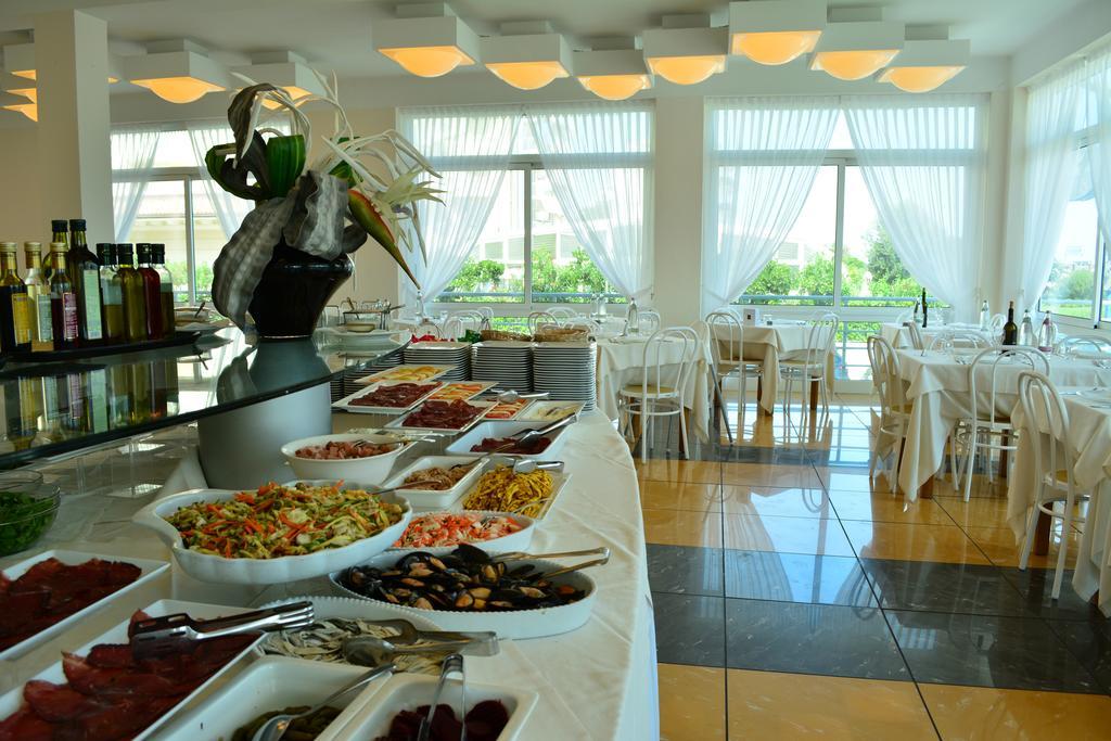 Hotel Delfino Milano Marittima Zewnętrze zdjęcie