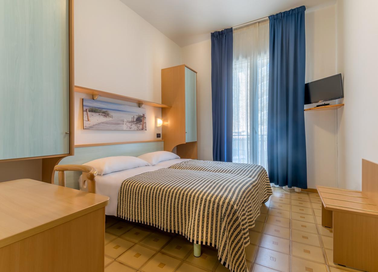 Hotel Delfino Milano Marittima Zewnętrze zdjęcie