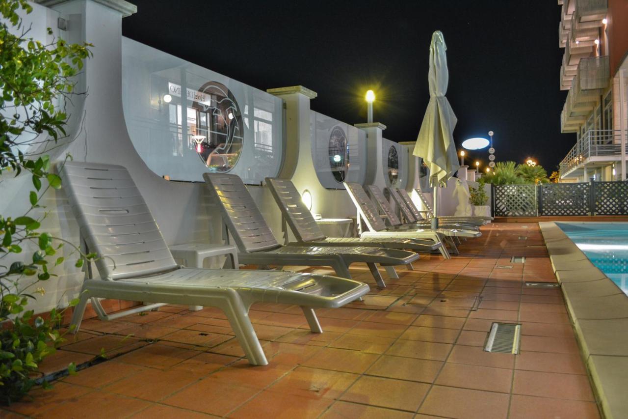 Hotel Delfino Milano Marittima Zewnętrze zdjęcie